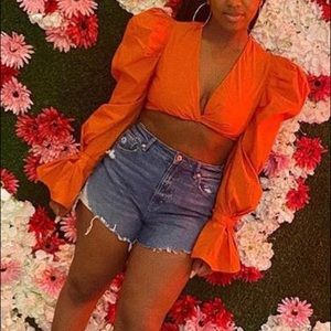 ORANGE STATEMENT TOP